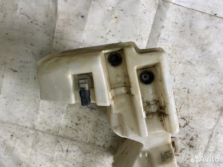 Бачок омывателя Peugeot 308 универсал