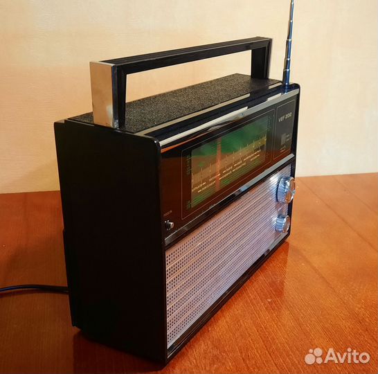 Радиоприемник СССР vef 202 с FM