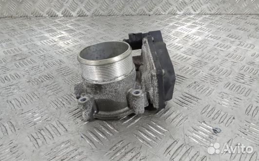 Дроссельная заслонка бензиновая audi A5 1 (2KR07CU