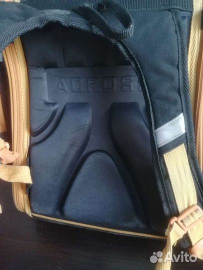 Рюкзак школьный