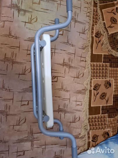 Стул в ванную для пожилых