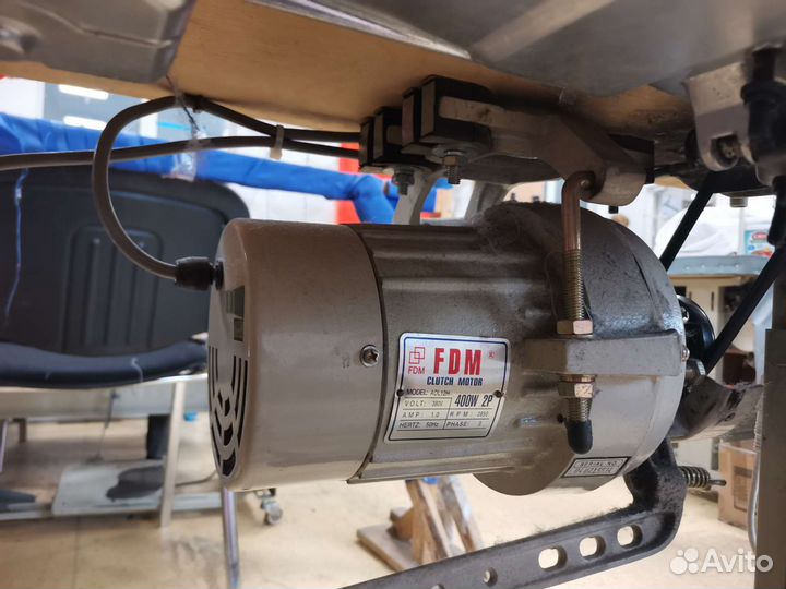 Производственная швейная машина бу