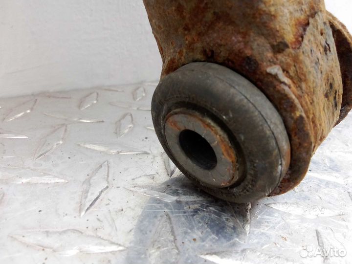 Рычаг передний правый нижний Ford Escape 3