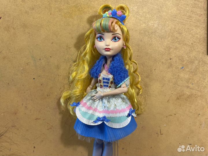 Кукла ever after high Блонди Локс Сладкая