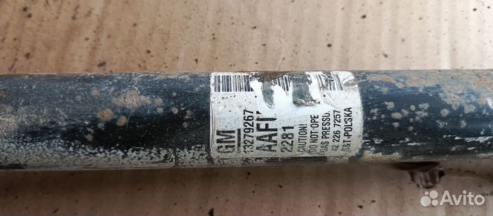 Амортизаторы задние Опель астра J универсал