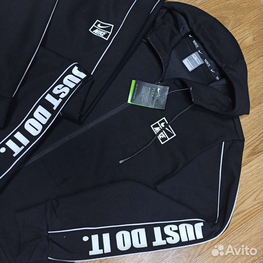 Спортивный костюм мужской