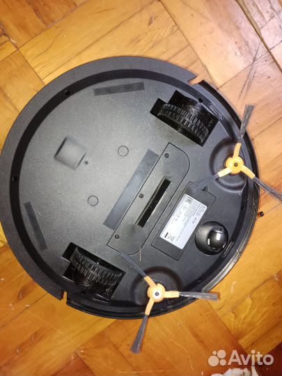 Робот пылесос