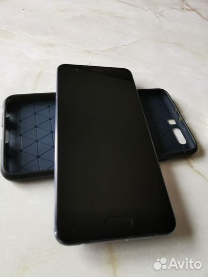 HUAWEI P10 Plus, 4/64 ГБ