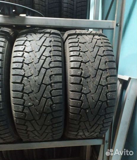 Pirelli Ice Zero 235/55 R17