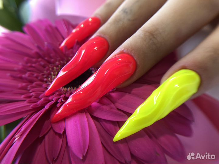 Маникюр с покрытием гель-лаком