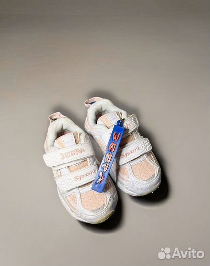 Кроссовки для девочек