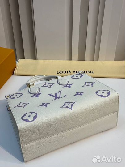 Сумка Louis Vuitton Onthego MM