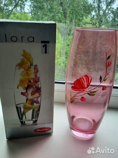 Новая Ваза стеклянная роспись цветное стекло