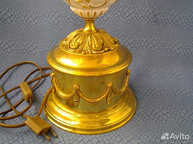 Антикварная настольная лампа, Испания