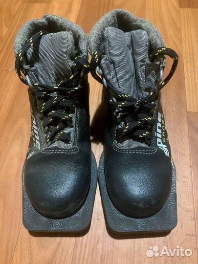 Лыжные ботинки spine cross