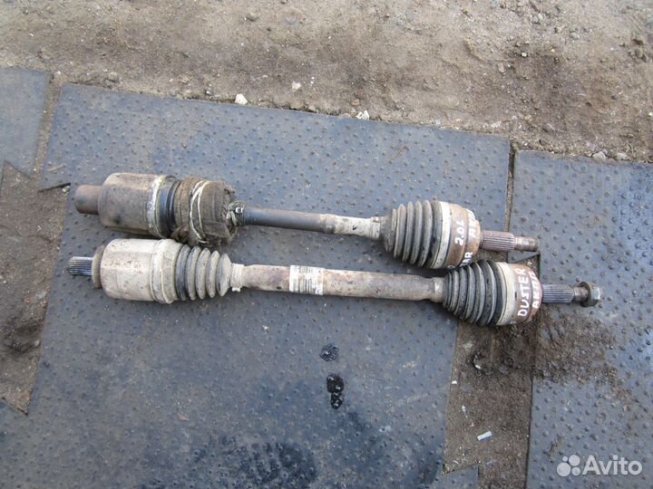 Полуось Привода Шруса передний Renault Duster