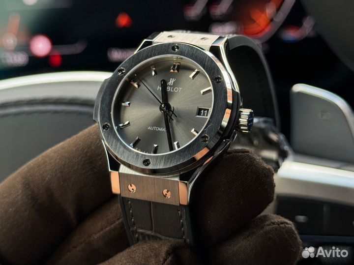 Часы Hublot classic fusion Racing Grey 38 mm