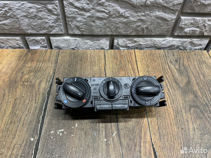 Skoda Rapid Блок управления отопителем