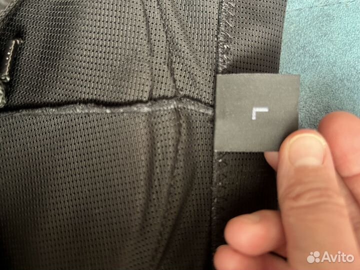 Сноубордическая защита