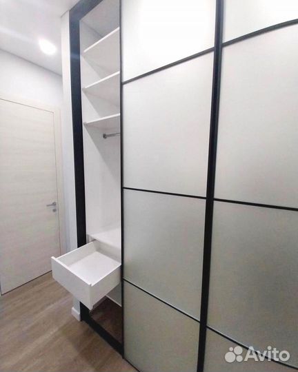 Шкаф купе встроенный