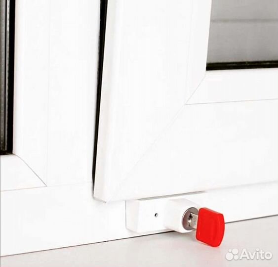 Замок на прастиковые окна