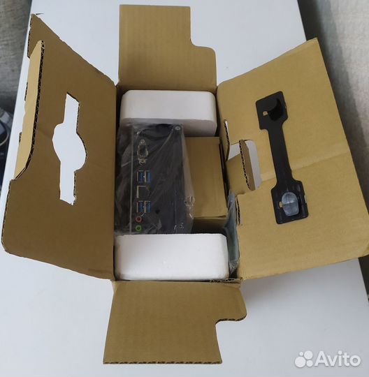 Мини компьютер Intel Core i3-4330T, 8Гб, SSD 256Гб