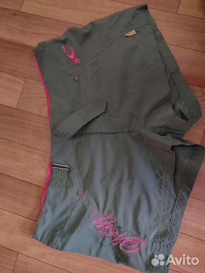 Шорты, топик, рубашка, кроссовки