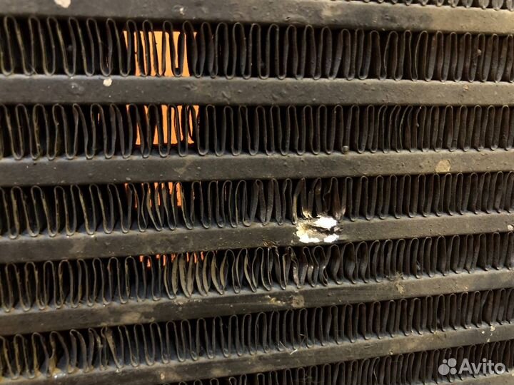 Радиатор кондиционера Jeep Grand Cherokee WK2