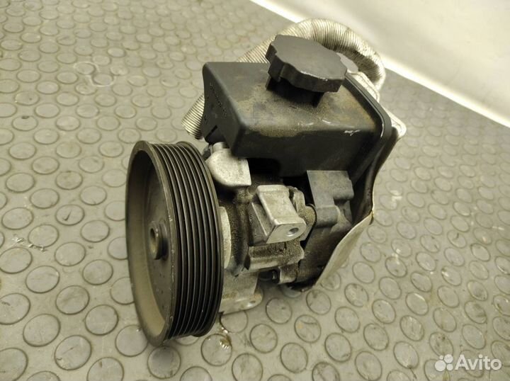 Насос гидроусилителя Mercedes-Benz C-Class