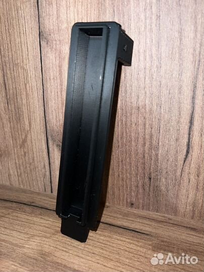 Крышка салонного фильтра Toyota Land Cruiser