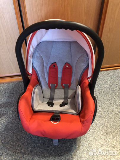 Коляска Tutis Zippy Pia 3 в 1