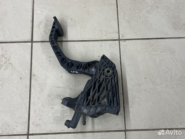 Педаль сцепления Фольксваген поло 2009-2015 Polo