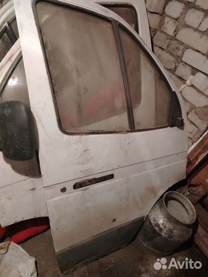 Дверь для газель