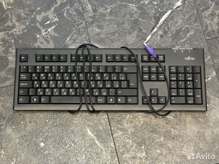 Клавиатура с разъемом PS/2