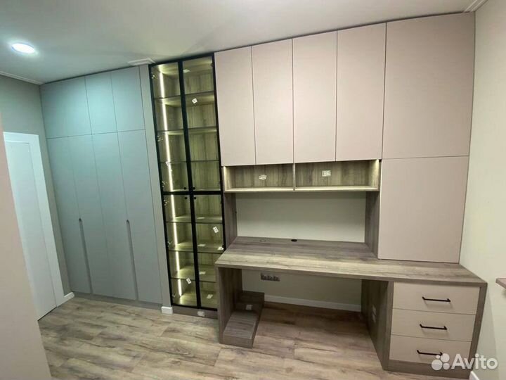 Шкаф распашной 4 х дверный