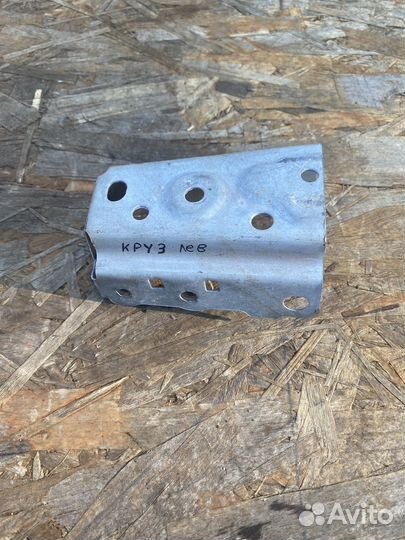 Уголок телевизора левый chevrolet cruze