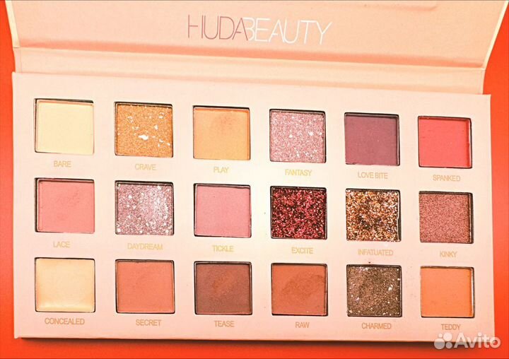 Палитра теней Huda Beauty