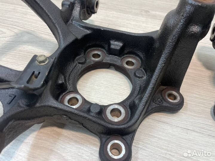 Кулаки задние пара Mazda 3 BM