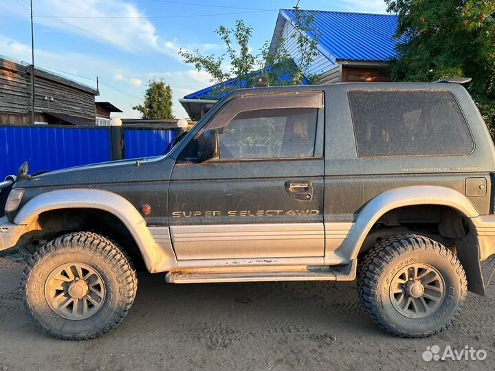 Mitsubishi Pajero 2.5 AT, 1993, 300 000 км