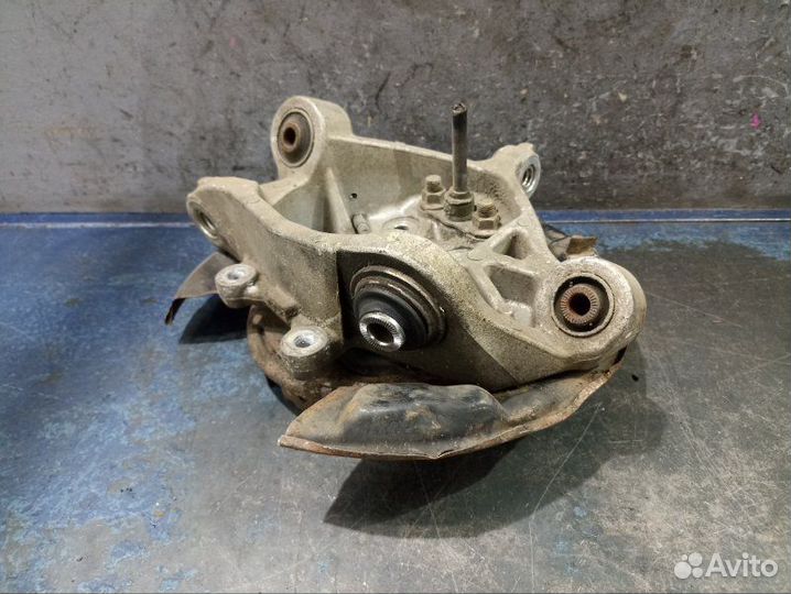 Цапфа задняя левая Lexus Gs 3