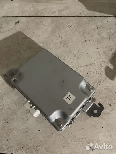 Инвертор напряжения Toyota Land Cruiser 200