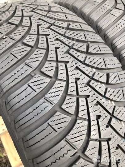 Goodyear UltraGrip 9 205/60 R16