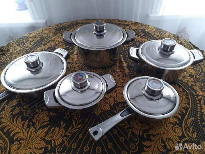 Набор кастрюль бу