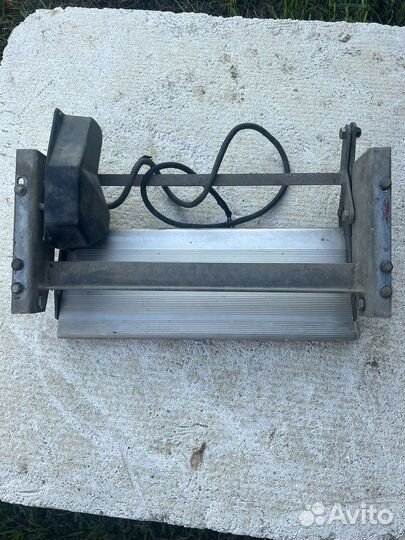 Ступенька-подножка выдвижная