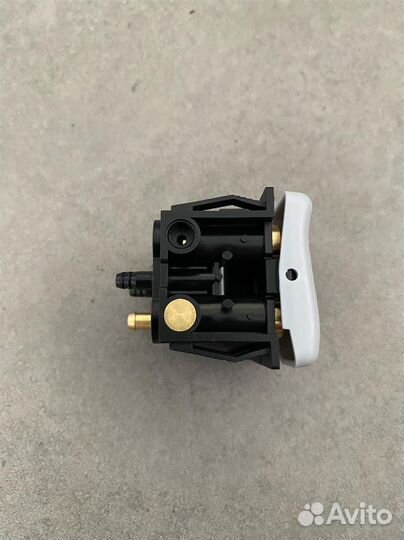 Клапан подкачки спинки поясничного упора grammer