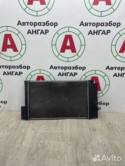 Радиатор охлаждения двигателя Toyota Auris ZRE151