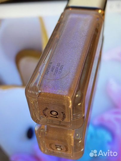 01 Жидкие тени для век Vivienne Sabo Artiste