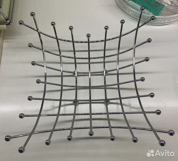 Подставка для яиц и кулича.Ваза для фруктов