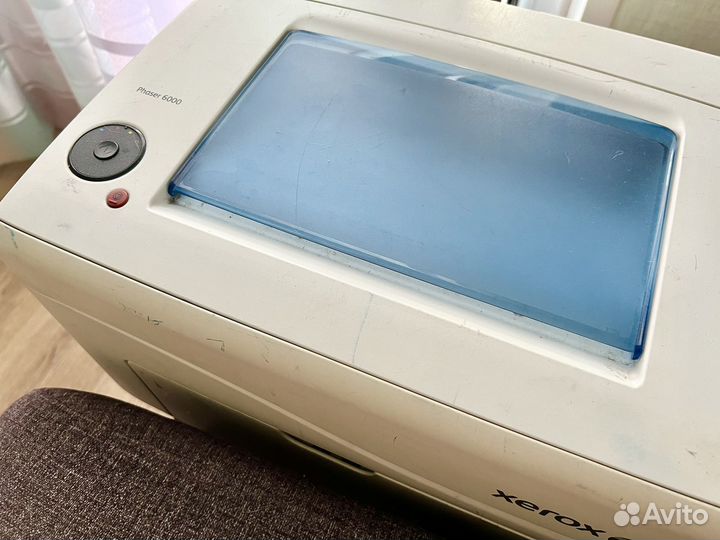 Цветной лазерный принтер Xerox Phaser 6000