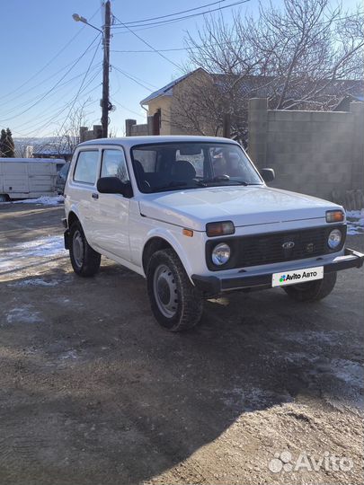 LADA 4x4 (Нива) 1.7 МТ, 2009, 150 000 км